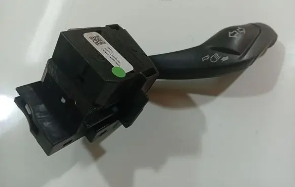 Ford Focus Indicator stalk AV6T13335AD AV6T-13335-AD