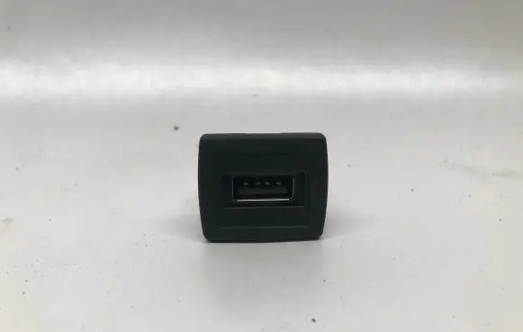 Mercedes-Benz ML W166 AUX in-socket connector A2188200187