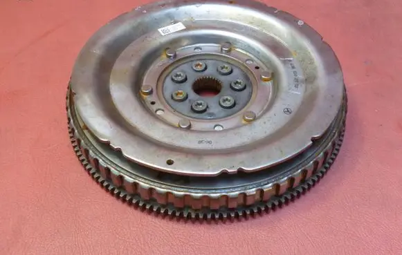 Mercedes-Benz A W177 Flywheel A6080300100