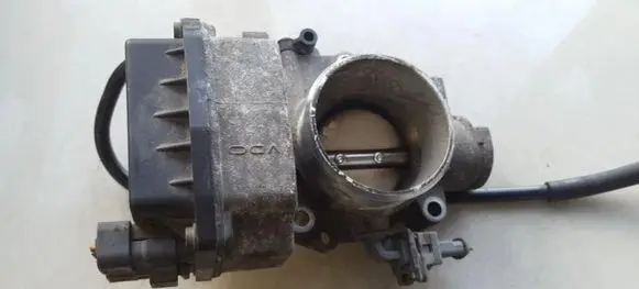 Peugeot 407 Throttle valve 9652682880 408239823003