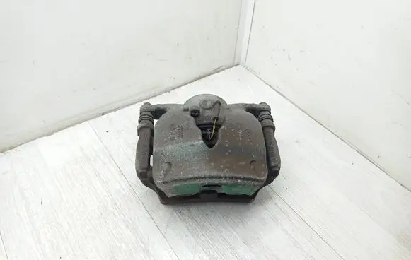 Mercedes-Benz C W205 Front brake caliper