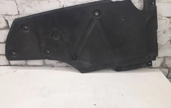 Renault Clio V Center/middle under tray cover 748A22398r