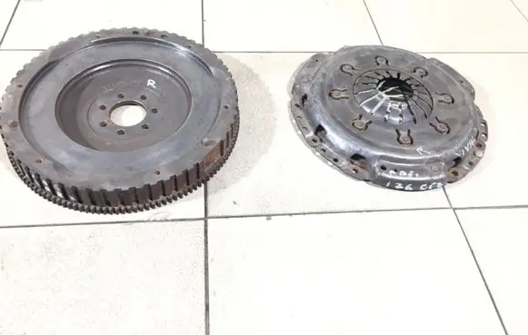 Opel Vivaro Clutch set kit 6200247241