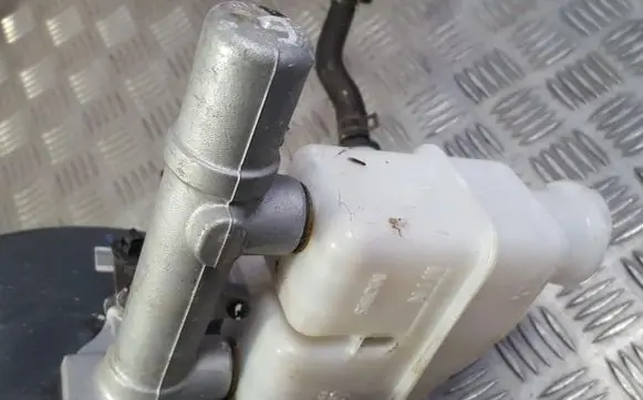 KIA Ceed Master brake cylinder 58500-1H200