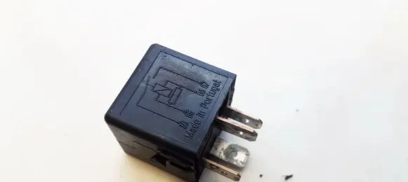Mercedes-Benz S W220 Other relay A0025421319