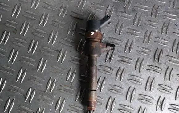 Alfa Romeo 156 Fuel injector 0445110119