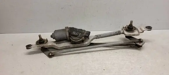 Opel Insignia A Wiper motor 13227392 AV1590601414