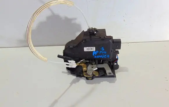 Porsche Boxster 986 Front door lock 8N2837016B