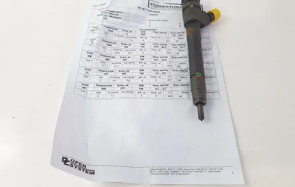 Opel Vivaro Fuel injector 0445110414 H8201055367