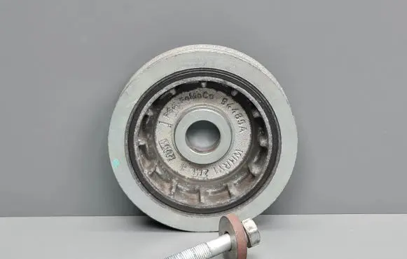 Jaguar XF X250 Crankshaft pulley 94485A 9687062480