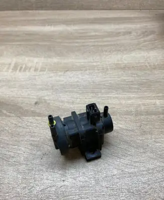 Opel Vectra C Vacuum valve 09128022