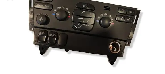 Volvo V70 Climate control unit 8697140 04W43E04 SN31314562