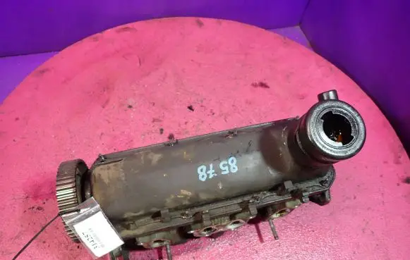 Volkswagen Golf IV Engine head 06B103373A