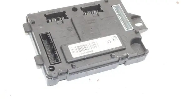 Dacia Sandero Central body control module 284B11723R