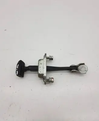 Mitsubishi L200 Rear door check strap stopper