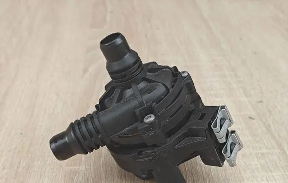 BMW X5 G05 Electric auxiliary coolant/water pump 8840614