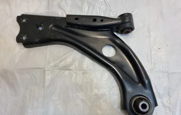Opel Combo E Front control arm 