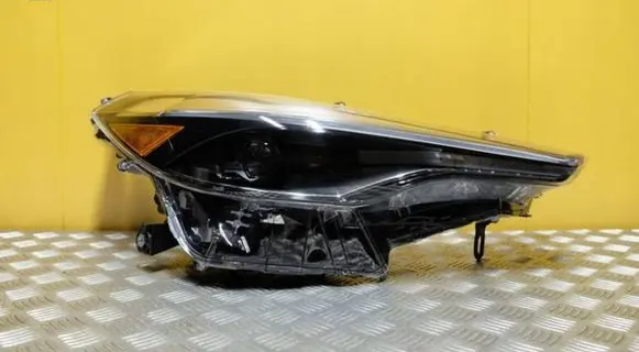 Toyota Corolla Cross Headlight/headlamp 81110-0A230 2577
