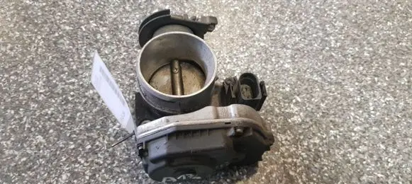 Audi A4 S4 B6 8E 8H Throttle valve