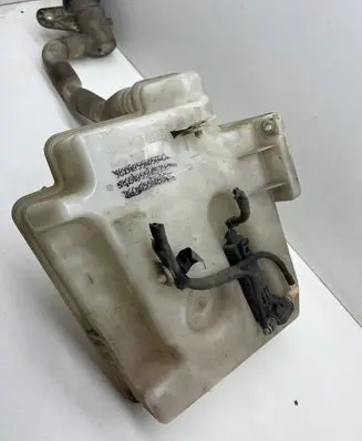 Volkswagen Caddy Windshield washer fluid reservoir/tank 1K0955453R 1K0955453S 1K0955453Q