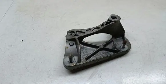 BMW 7 E65 E66 Engine mounting bracket 6758427 22116758427