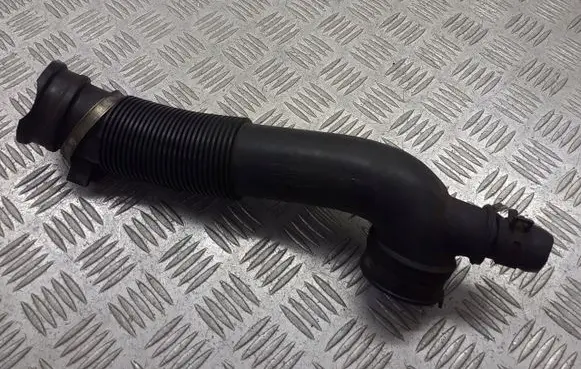 Opel Astra G Air intake duct part 55351926
