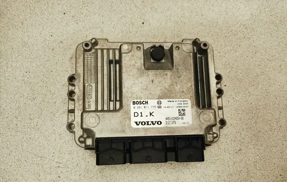Volvo V50 Engine control unit/module 0281011775 4N5112A650BB 31211076
