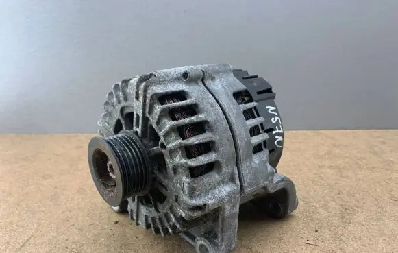 BMW 5 F10 F11 Generator/alternator 12318515754 8515754 12318516094