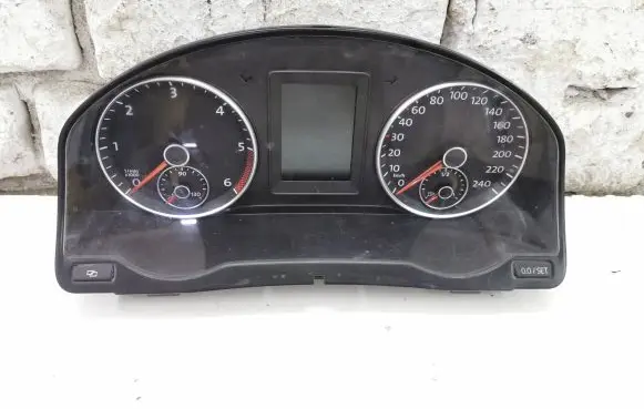 Volkswagen Golf Plus Speedometer (instrument cluster) 5M0920870B 0919013416 VDD0242601