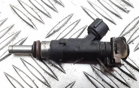Audi A6 S6 C6 4F Fuel injector 06E133551 0280158053