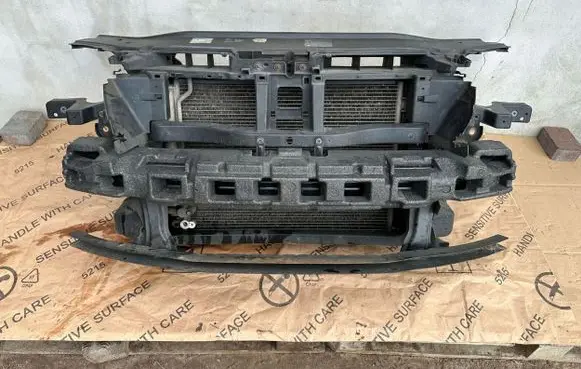 Volkswagen PASSAT B6 Front piece kit 3C0805588D