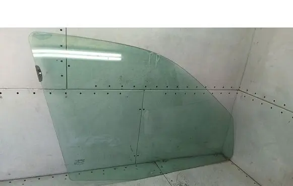 Renault Clio II Front door window glass four-door 