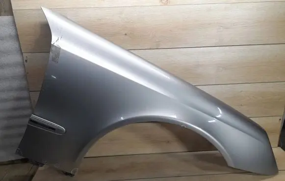 Mercedes-Benz E W211 Fender A2118800718