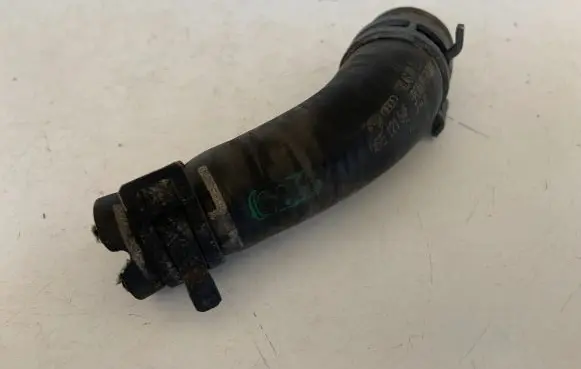 Audi A6 S6 C7 4G Engine coolant pipe/hose 06E121546