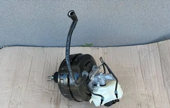 BMW X1 E84 Brake booster 6785648 25222962205531