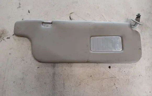 Toyota Yaris Sun visor