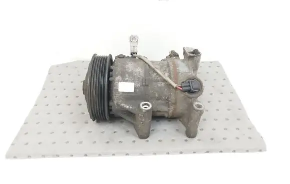 Toyota Verso-S Air conditioning (A/C) compressor (pump) 5TSE10C 4472604201 01N07510
