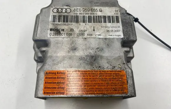 Audi A4 S4 B7 8E 8H Airbag control unit/module 8E0959655G