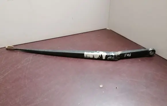 BMW 3 E46 Front wiper blade arm 61618225998