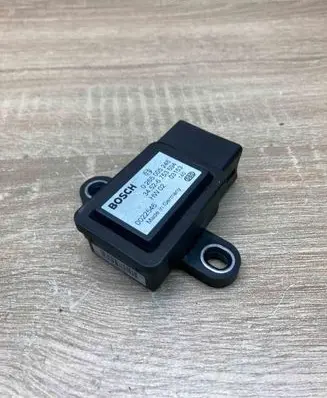 BMW 5 E39 ESP acceleration yaw rate sensor 6753694 0265005248