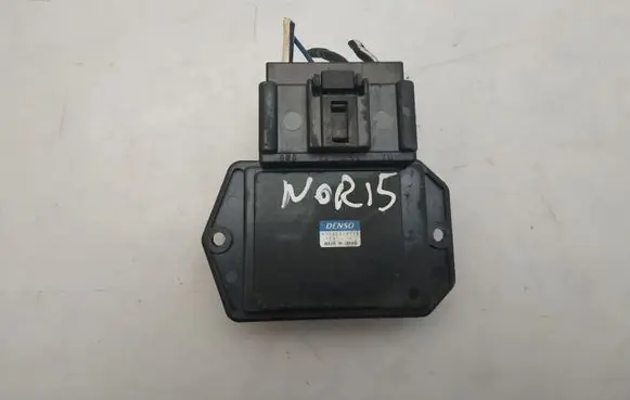 Toyota Avensis T250 Heater blower fan relay 4993002121
