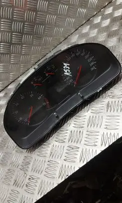 Volkswagen PASSAT B5 Speedometer (instrument cluster) 3B0919861B