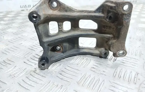 Toyota Corolla E120 E130 A/C compressor mount bracket 246260477