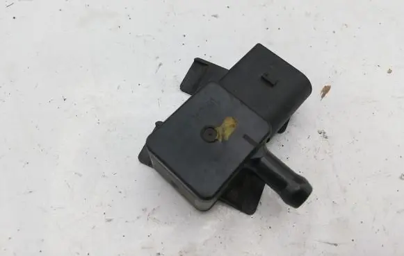 BMW 3 E90 E91 Air pressure sensor 780515201 7805152