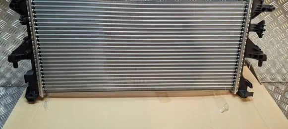 Coolant radiator