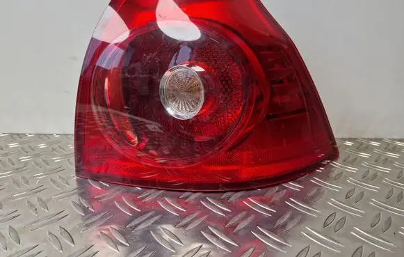 Volkswagen Golf V Rear/tail lights 1K6945096Q