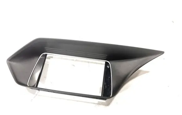 Mercedes-Benz E W212 Radio/GPS head unit trim 9036305
