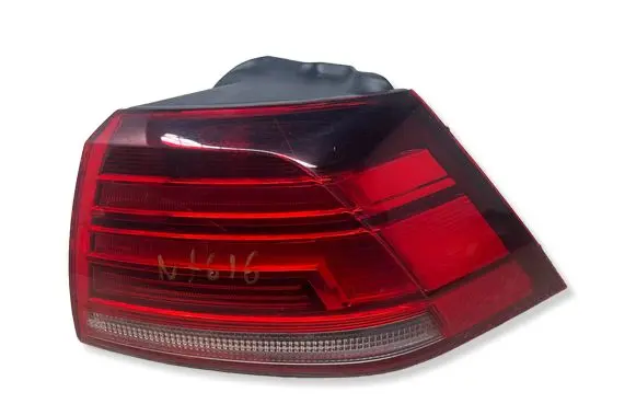 Volkswagen Golf VII Rear/tail lights 5G0945096Q L90120960