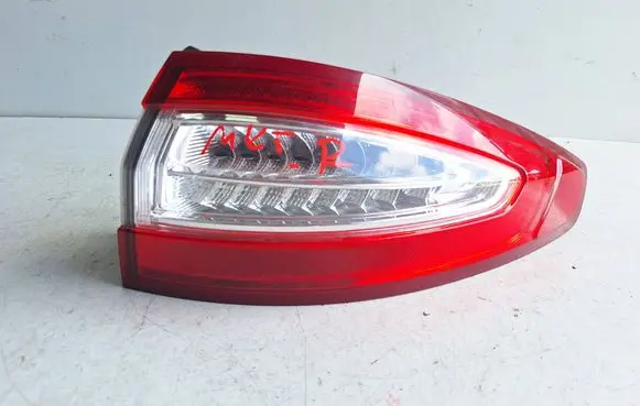 Ford Mondeo MK V Rear/tail lights DS7313404FH
