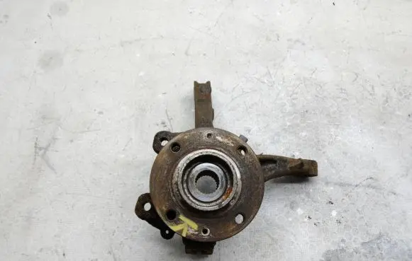 Opel Mokka B Front wheel hub spindle knuckle